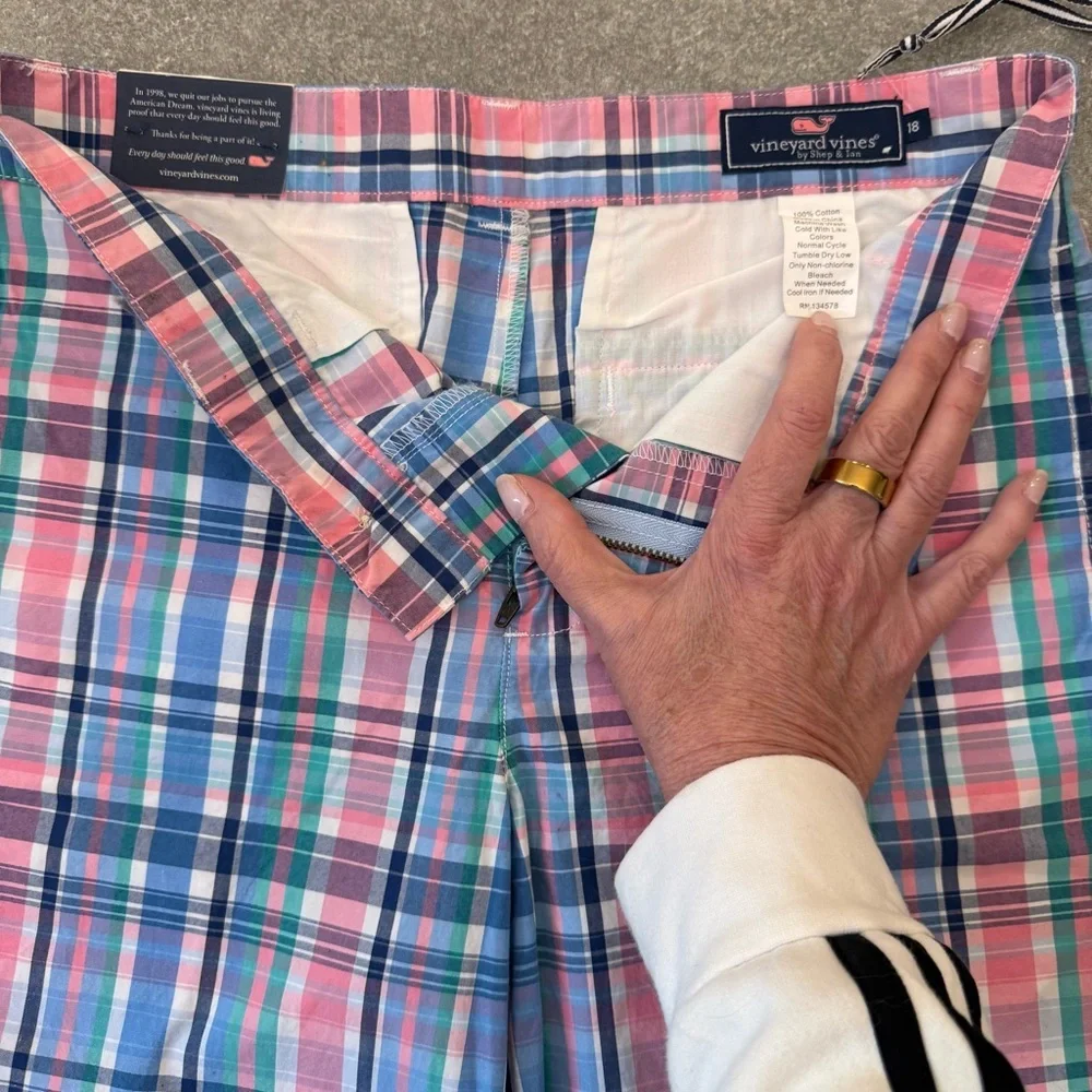 Vineyard Vines Surf View Plaid Club Shorts Bahama Breeze Boys Size 18 NWT - Picture 6 of 10